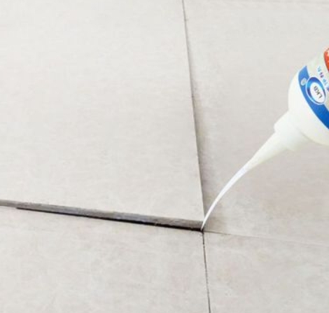商丘瓷砖空鼓维修公司分享卫生间瓷砖脱落的原因可能有以下几点